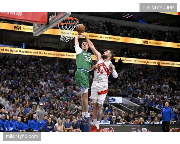 库珀·弗拉格无球跑动提升防守效率显著拉开对手空间